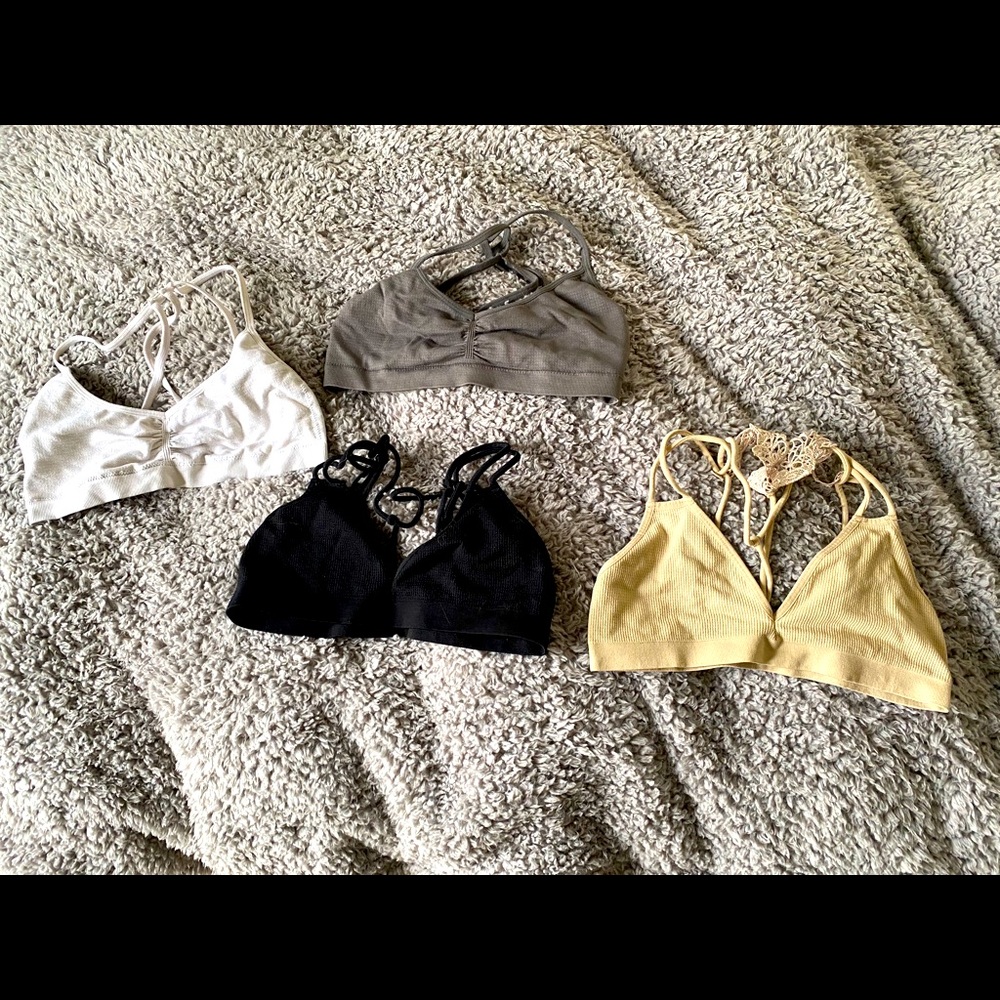 4 good condition bralettes. Small/Medium